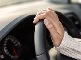 Utenoje nustatytas galimai suklastotas vairuotojo pažymėjimas